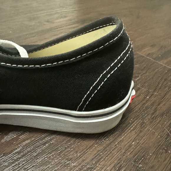 Vans Authentic Shoe. Size 7. Color Black. - Picture 7 of 15